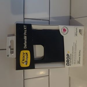 OtterBox Defender Pro XT (iPhone 13 Pro)